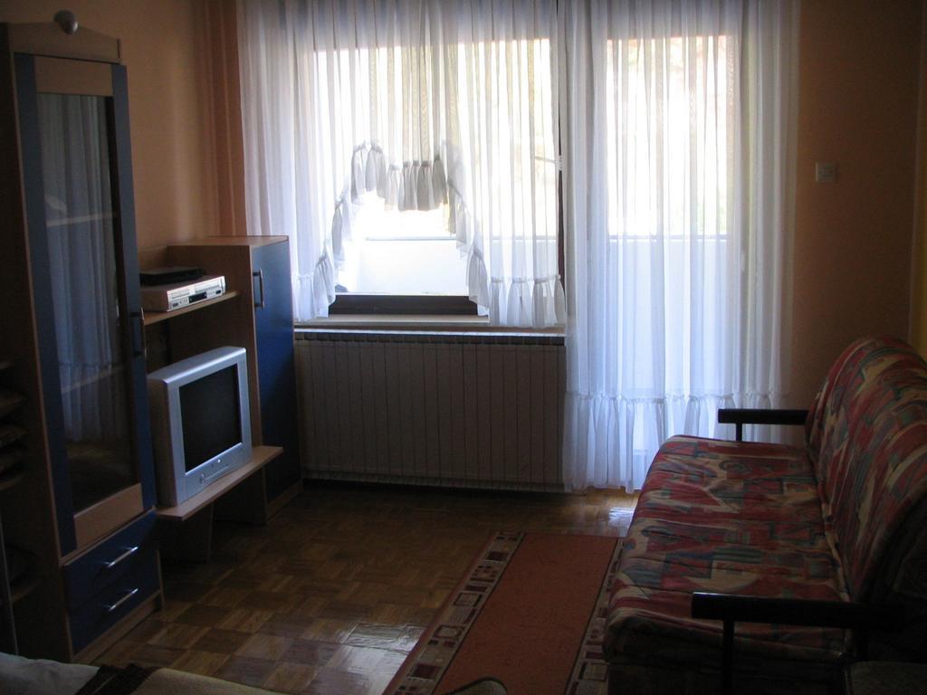 Apartment Milan Zrece Ruang foto
